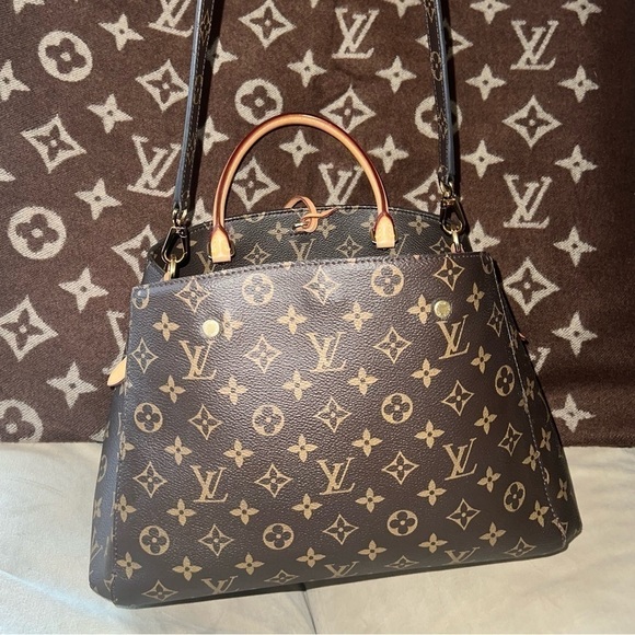 LV Montaigne 2 way from 2016 Collection, excellent condition!